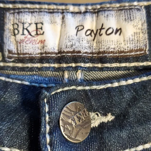 BKE Shorts - Picture 7 of 10